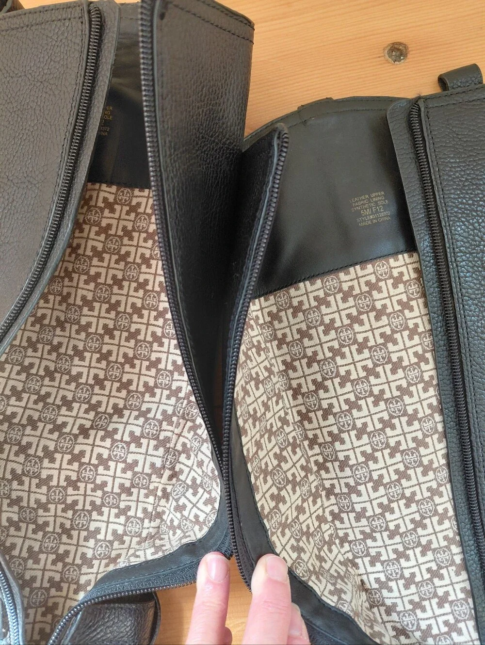 TORY BURCH Amanda Black Leather Riding Boots Sz 5